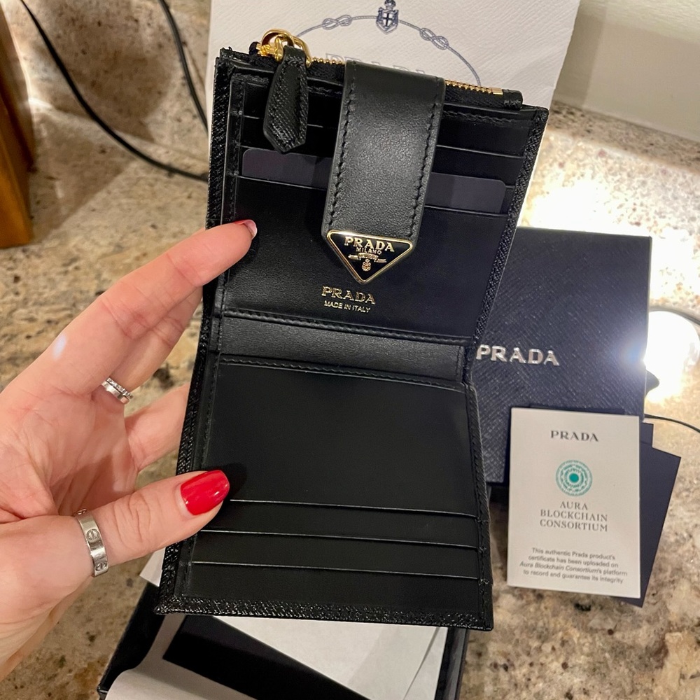 Prada Saffiano Wallet Card Holder✨ - Never Used